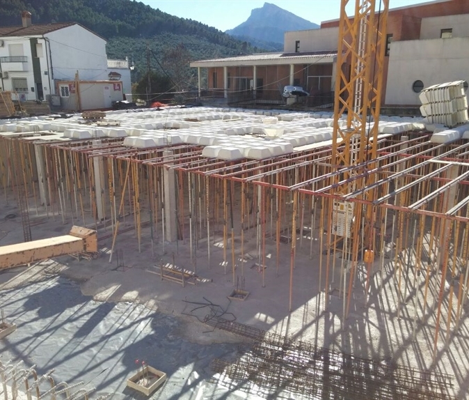 Aparcamiento Público Orcera (Jaén) 2015