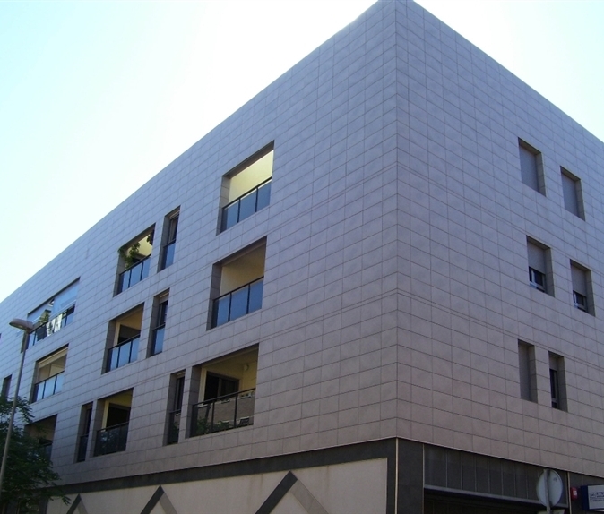 Edificio Tierra ( Vial Norte )