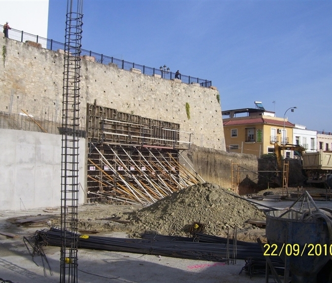 Plaza Alzada